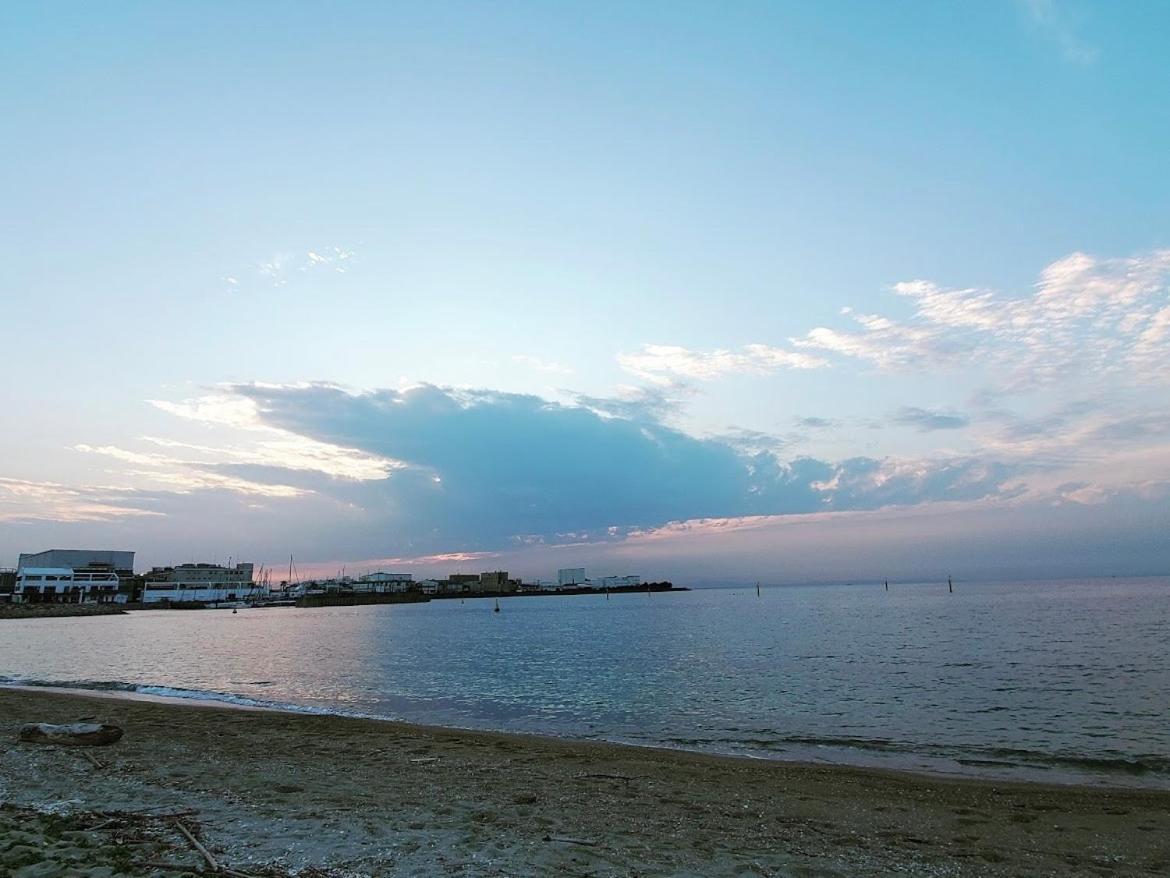 Kansai Seaside Hotel Kaizuka Bagian luar foto